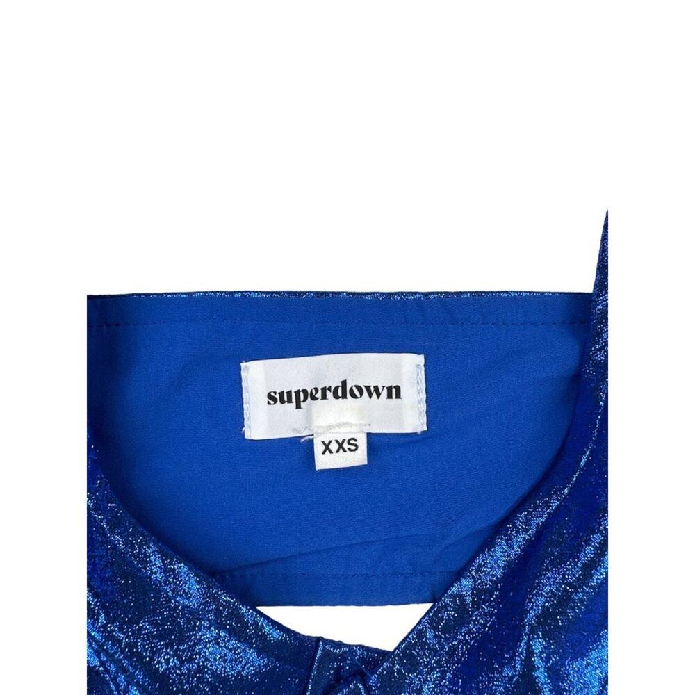 Superdown - Deanna Halter Wrap Top in Metallic Blue - Picture 2 of 4